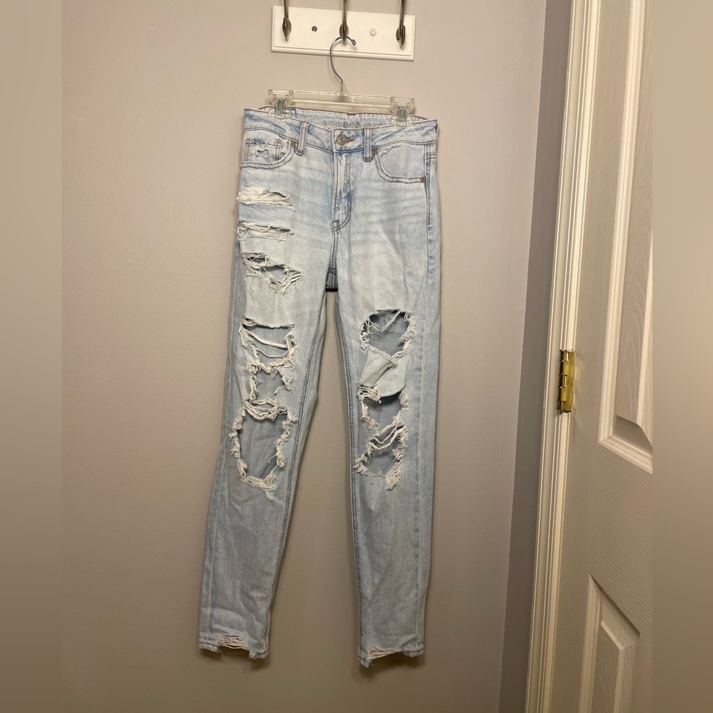 Distressed straight-leg AE Jeans